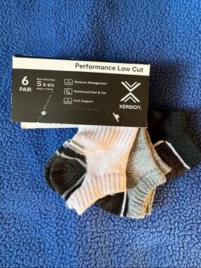 Xersion Low Cut Athletic Socks - White with Black Accent